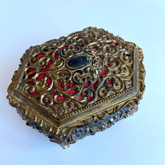 Other - Vintage Ornate Pierced Metal Footed Jewelry Trinket Box, Red Felt Lined